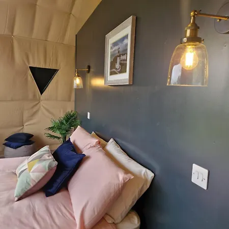 营地 Mountain Forge Escape Glamping/camping Site