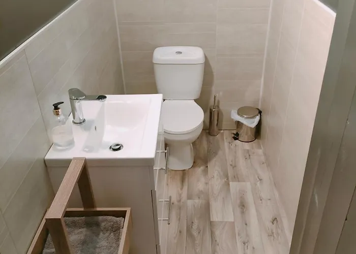 Kemp Mountain Forge Escape Glamping/camping Site *